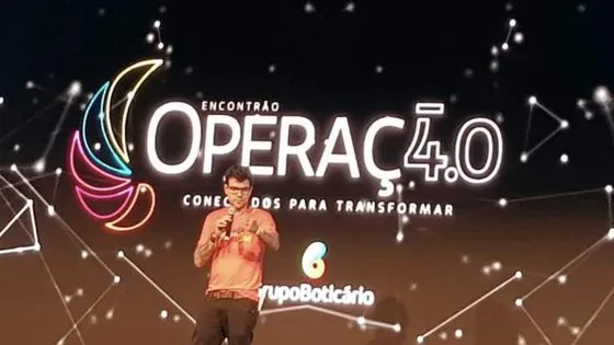 Gui Zanoni no palco do Encontrão Operação 4.0, Grupo Boticário